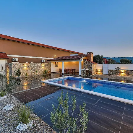 Cozy In With Wifi * Ugljane