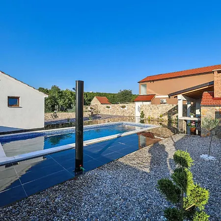 Σπίτι διακοπών In With House A Panoramic View *